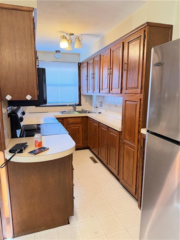 Photo - 110 Burbank St