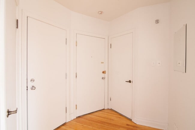 Photo - 3010 Av. Van Horne Unit 26