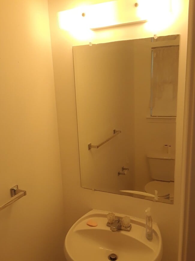 Photo - Suffolk: 3 bedrooms, 2.5 bathrooms near Obici