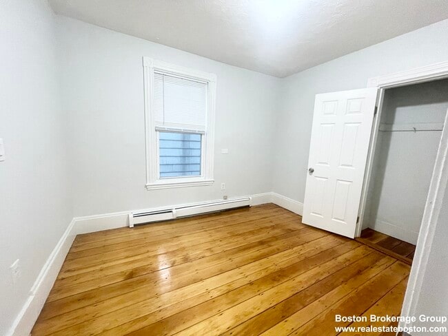 Photo - 22 Howell St Unit 1