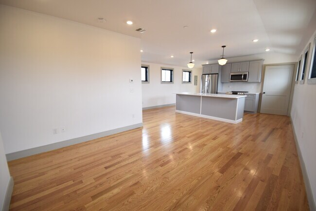 Photo - 15 Maywood St Unit 4