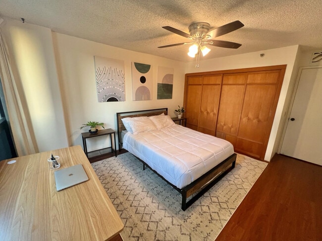 Photo - 876 Curtis St Unit 1008