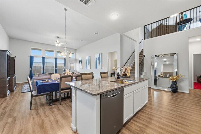 Photo - 5928 Agostino Dr