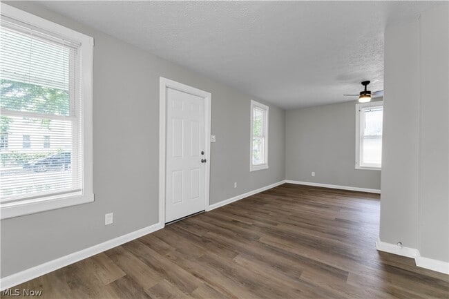 Photo - 7210 Colgate Ave