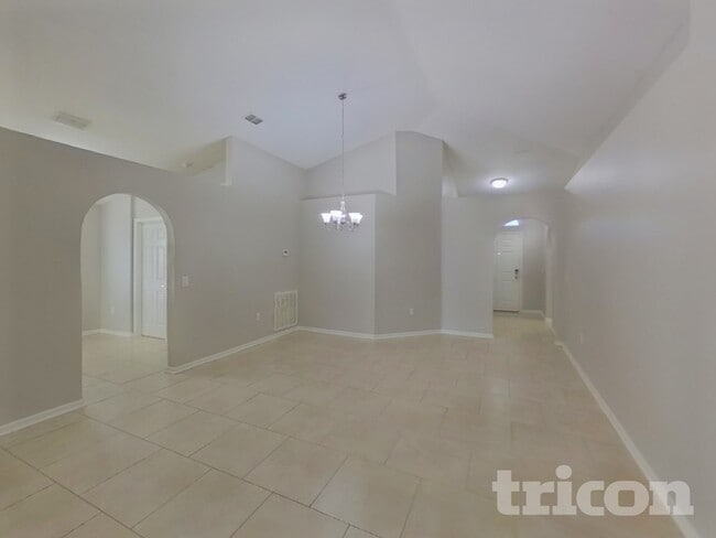 Photo - 1304 Alhambra Crest Dr