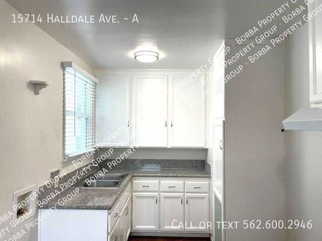 Photo - 15714 Halldale Ave Unidad A