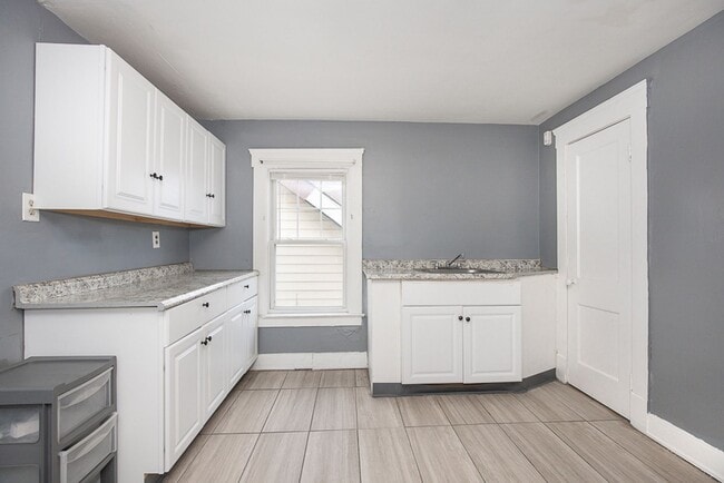 Photo - 2827 Avondale Ave Unit 3