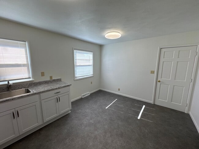 Photo - Southwest 3 Bedroom with Unfinished Baseme...