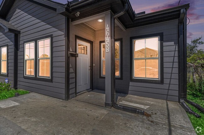 Building Photo - 4645 Larkspur St Rental