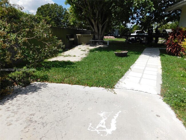 Photo - 6700 SW 97th Ave