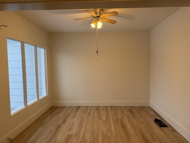 Photo - 410 Leslie Ave Unité 1