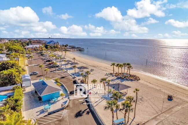 Photo - 4717 Floramar Terrace