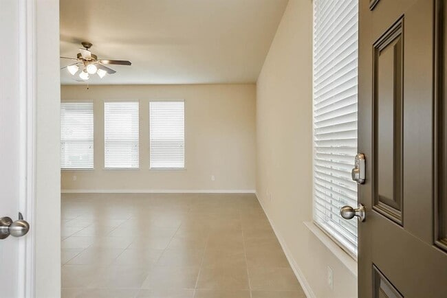 Photo - 4211 Fair Country Ln