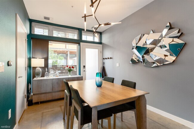 Photo - 2 br, 1.5 bath Condo - 2002 East 7th Stree...