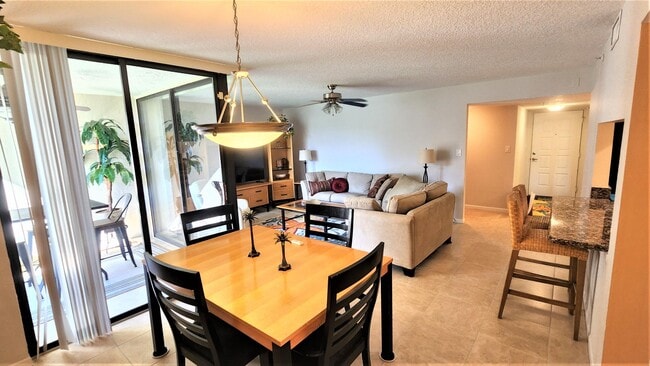 Photo - 1915 Lavers Cir Unidad E208