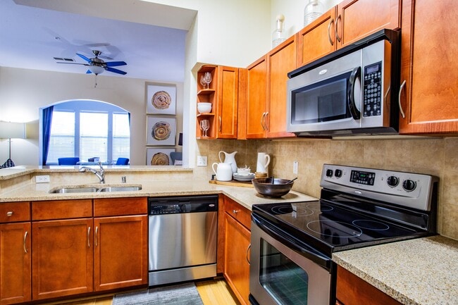 Gabinetes de cerezo o arce* - The Reserve on Cave Creek