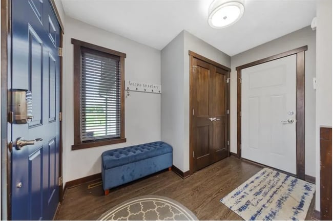 Photo - 1253 Turnberry Dr SE