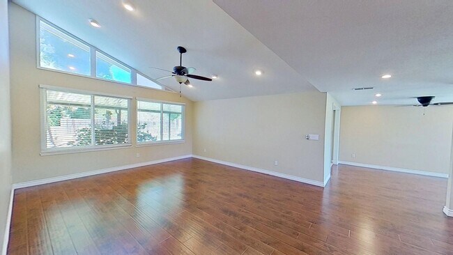 1825 Celeste Ln