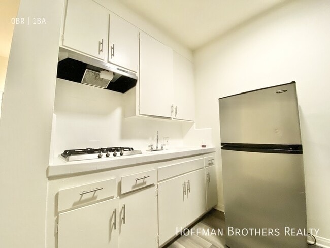 Building Photo - 1814 Pacific Ave Unit 18