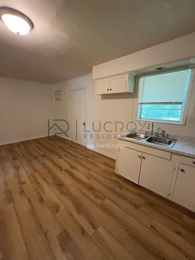 Photo - 1513 Maria Dr