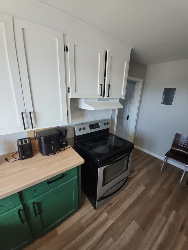 Photo - 27-27 Brule St Unit 5.1