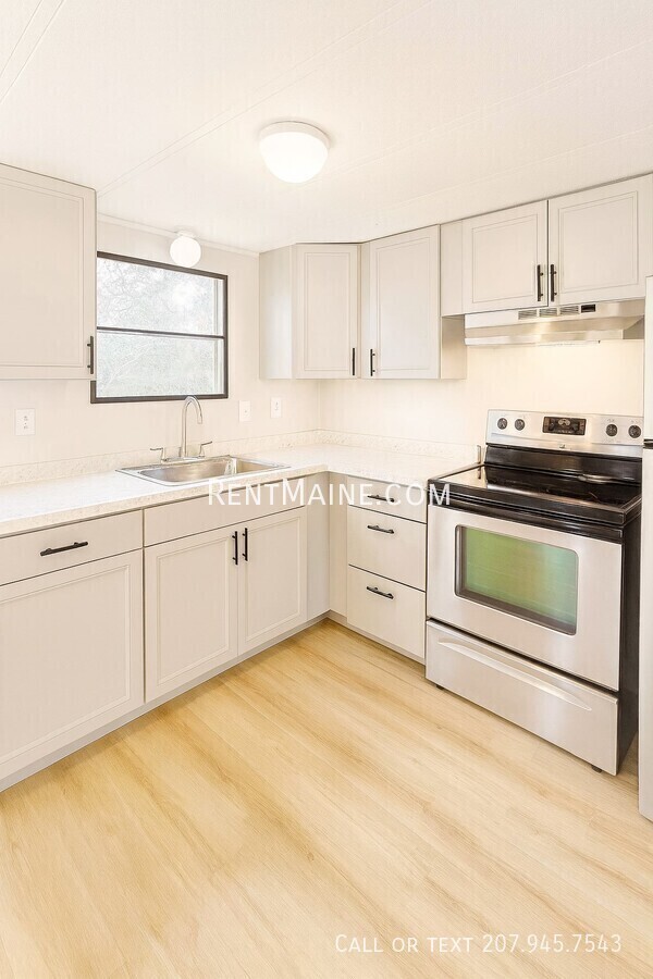 Photo - 21 White Birch Ln