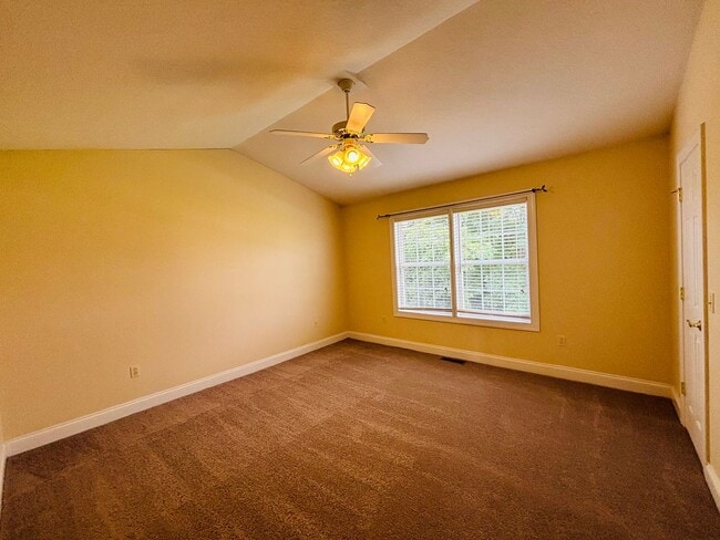 Photo - 230 Willow Oak Dr NW