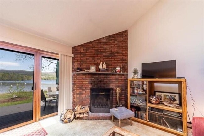 Photo - 15 Manor Estates Dr Unit 1