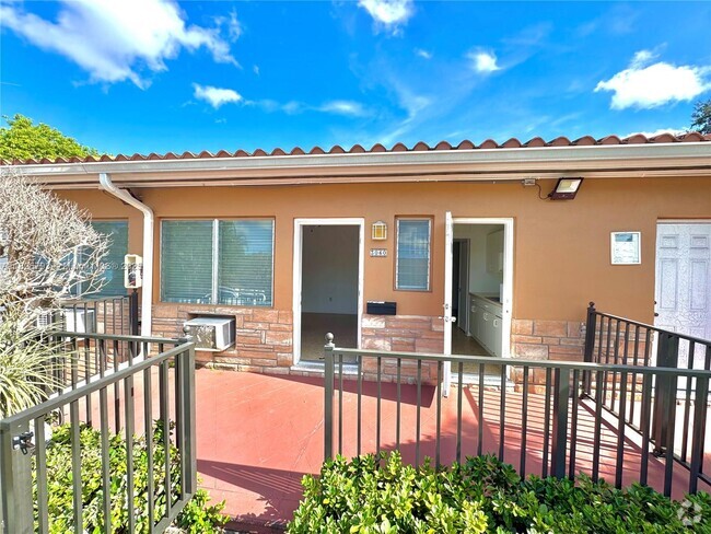 Building Photo - 3060 SW 1st St Unit 3060 Rental