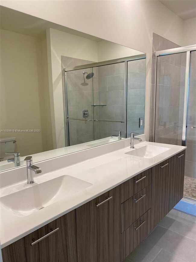 Photo - 4636 NW 84th Ave Unidad