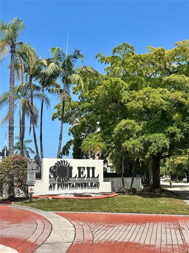 Building Photo - 9701 Fontainebleau Blvd Unit C203