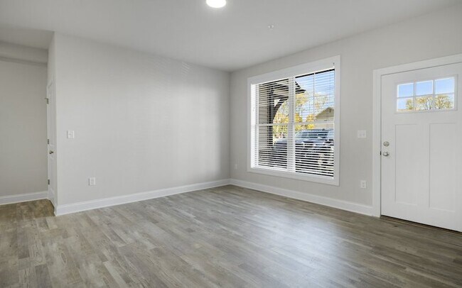 Photo - Ridgefield West