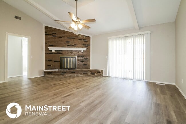 Photo - 705 Waterview Rd