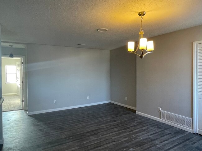 Photo - 2604 S Compton Ave