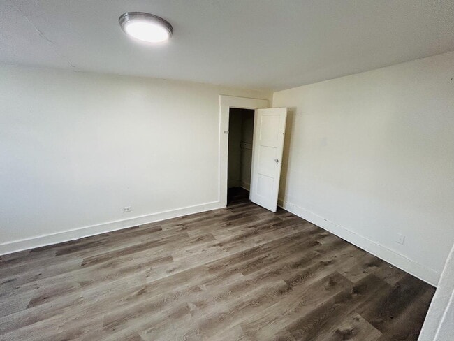1 Bed/1 Bath Duplex Home Available