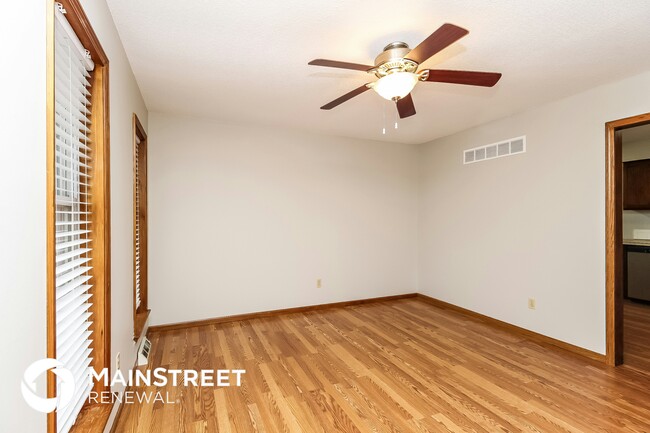 Photo - 201 S Ellison Way