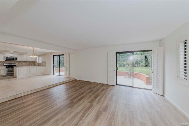 Photo - 1113 Steinhart Ave