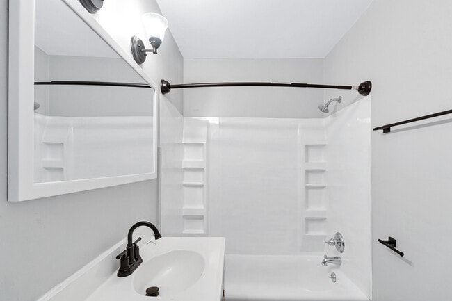 Photo - 325 Arbor Ave