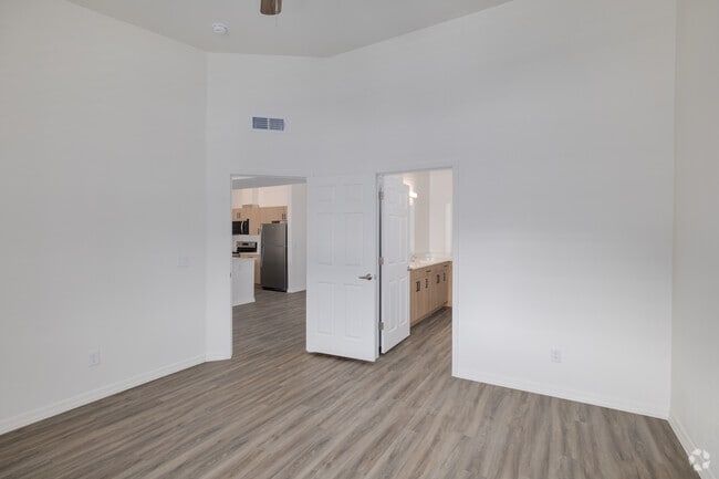 2BR, 2BA - 1,115SF - Primary Bedroom
