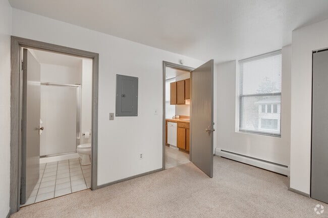1BR,1BA - 400SF - Bedroom