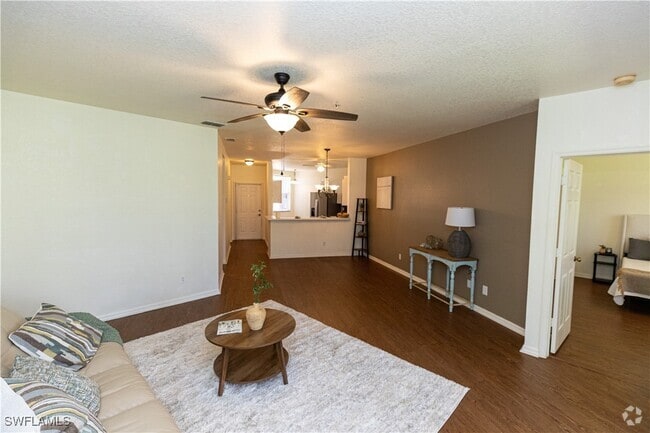 Building Photo - 12040 Summergate Cir Unit 102 Rental