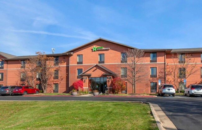Building Photo - Furnished Studio-Rockford - State Street Rental
