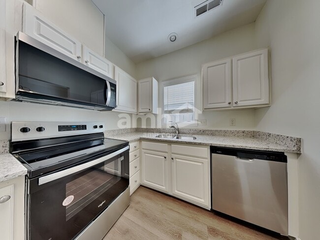 121 Cameron Way Cir