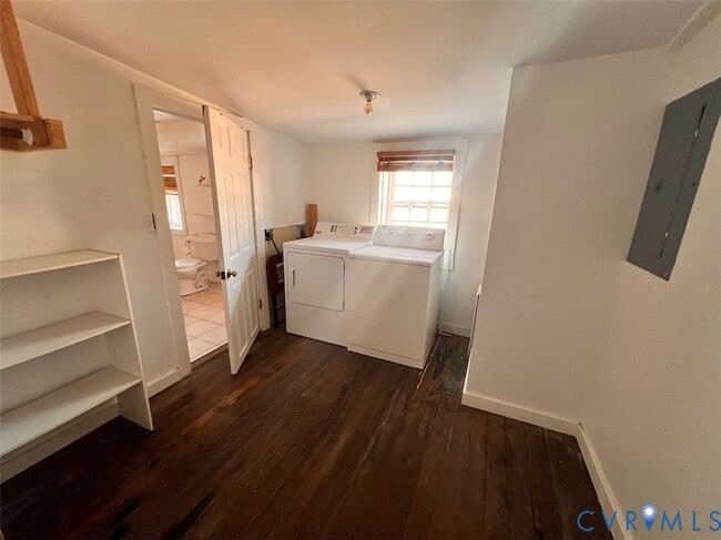 Photo - 250 N Sycamore St