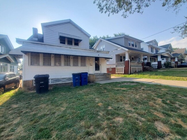 Photo - 3243 W 115th St Unidad 3243 W 115 ST UP