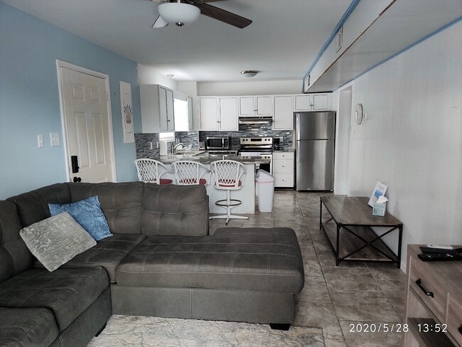 Photo - 105 Jamestown Rd Unit A