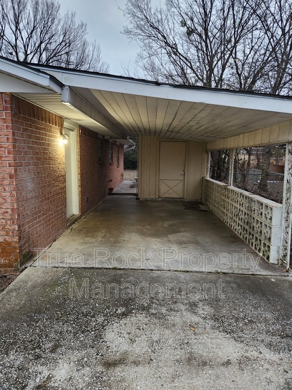 Photo - 805 Williams St