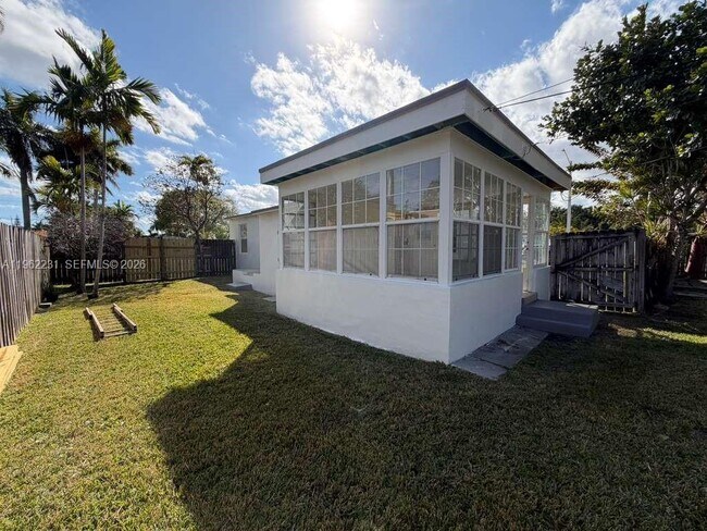 Photo - 1621 S 16th Ave