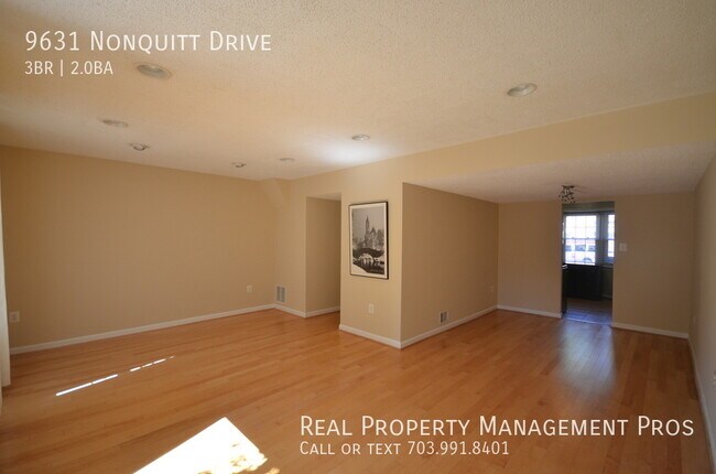 Photo - 9631 Nonquitt Dr