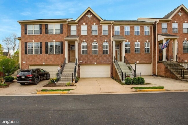 Building Photo - 47675 Loweland Terrace